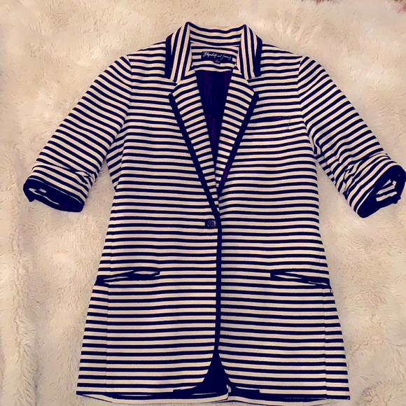 Elizabeth and James striped blazer. Size 0 - Picture 1 of 2